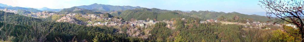 豊太閤花見塚から吉野山眺望